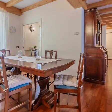 Easy Welcome Aglaia Luxury Lake View Appartement