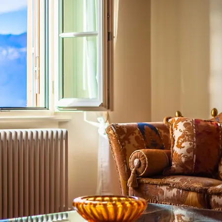 Easy Welcome Aglaia Luxury Lake View *