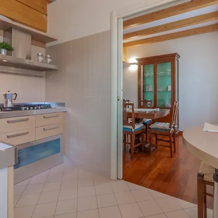 Easy Welcome Aglaia Luxury Lake View Apartment *