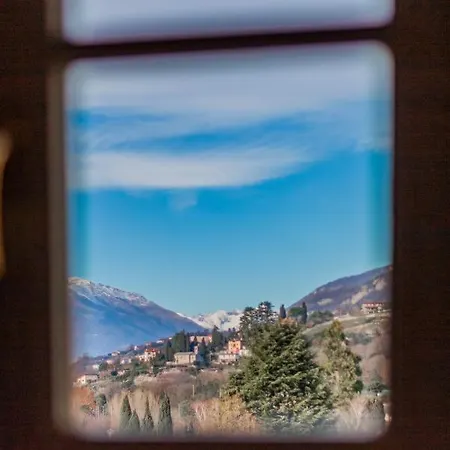 Easy Welcome Aglaia Luxury Lake View Apartment