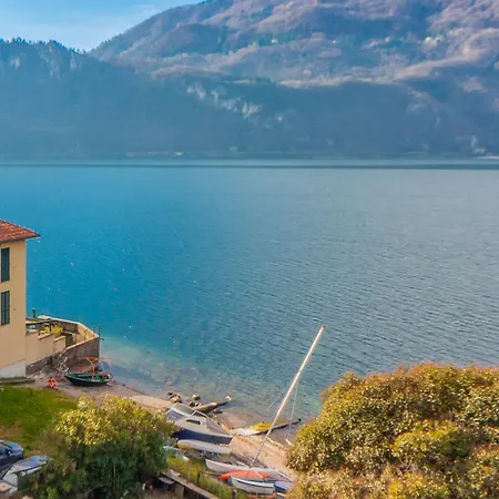 Easy Welcome Aglaia Luxury Lake View