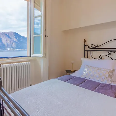 Easy Welcome Aglaia Luxury Lake View Apartment