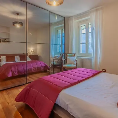Easy Welcome Aglaia Luxury Lake View *