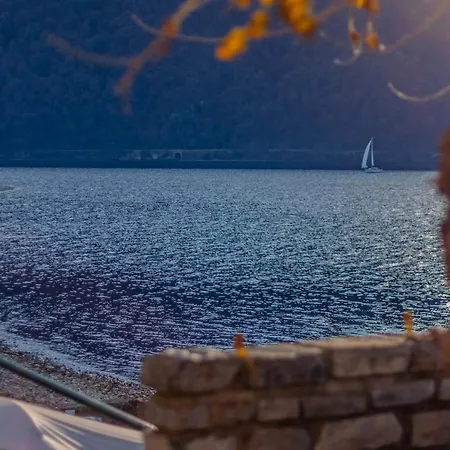 Easy Welcome Aglaia Luxury Lake View Apartment Abbadia Lariana
